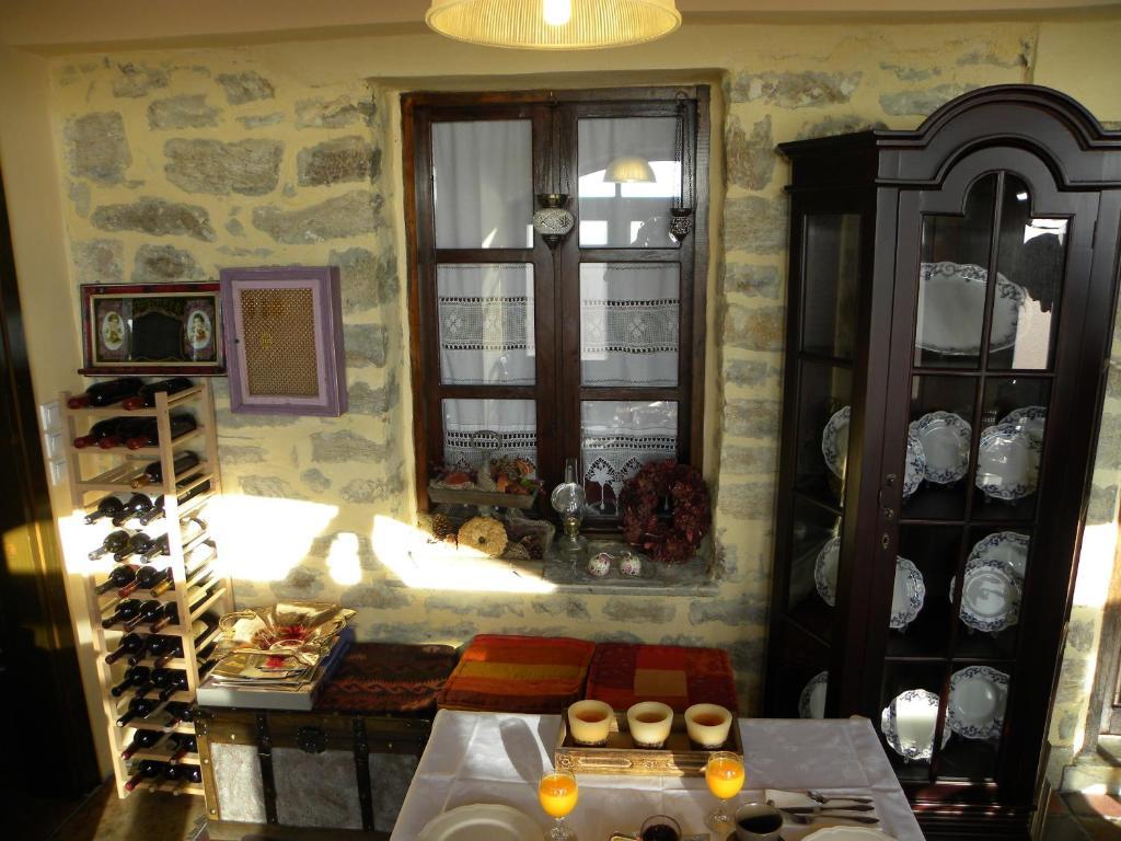Argyro Guesthouse Nymfaio Exterior photo